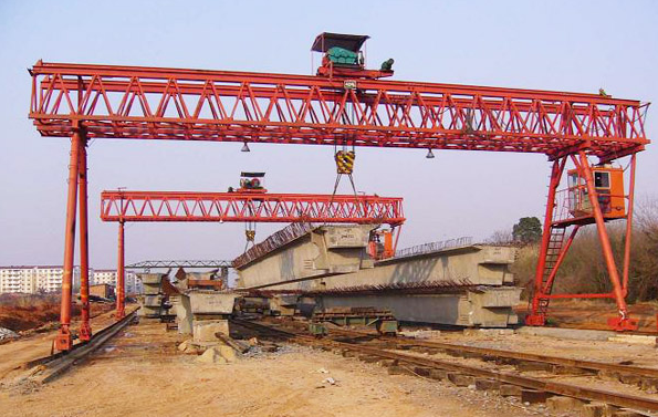 龙门吊减速机传动齿轮转动无效是什么原因？二手龙门吊齿轮油该如何保持适合黏度？