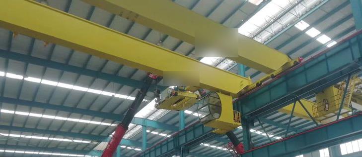 桥式起重机与门式起重机的异同