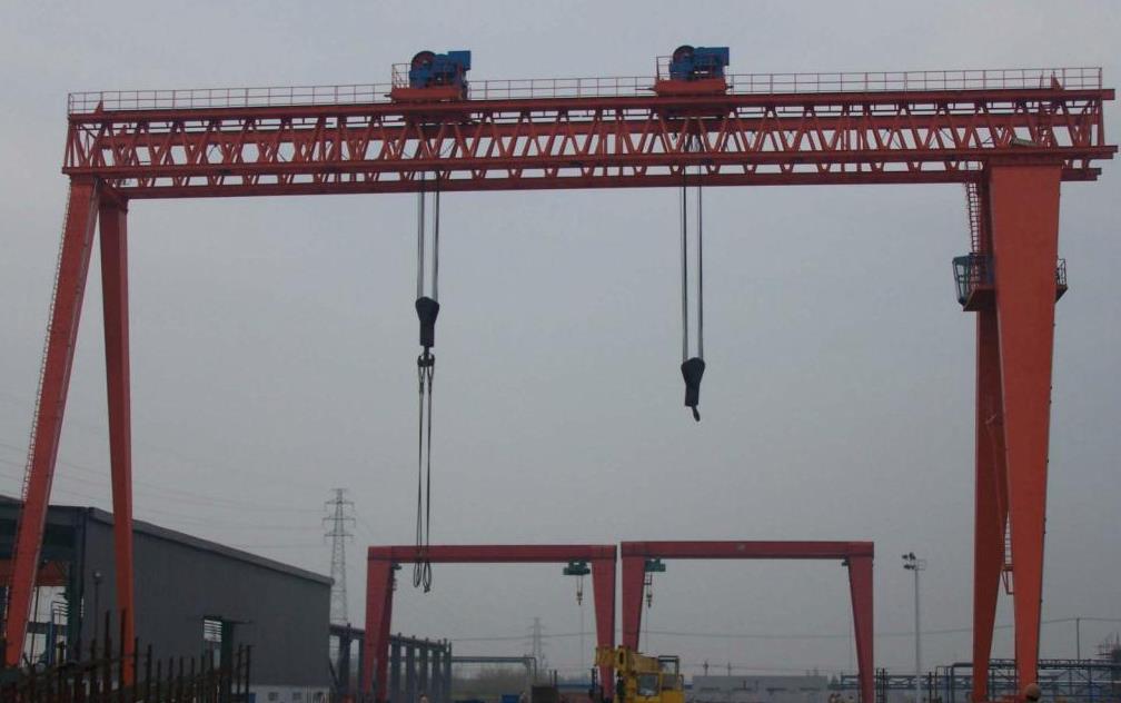 ME双主梁双小车龙门吊安装有哪些流程？做哪些准备工作