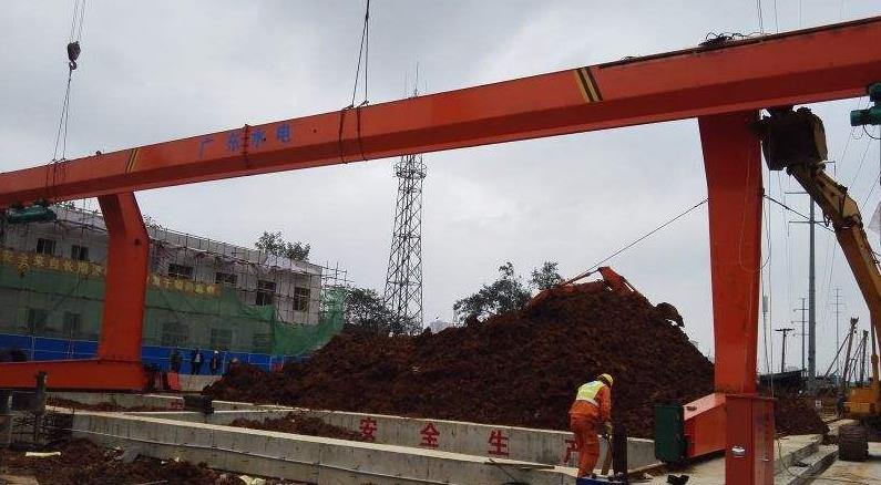 MDG单梁龙门吊由两种驱动方式,手柄遥控机有几根线,都有什么用?