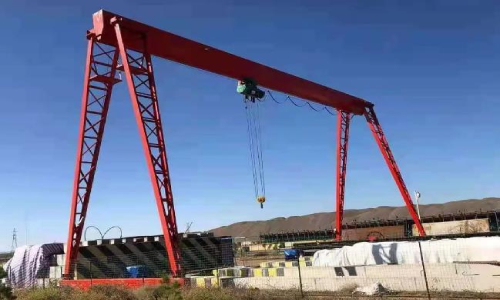 MHGY10吨上包下花葫芦龙门吊使用变频控制系统的优点有哪些呢?