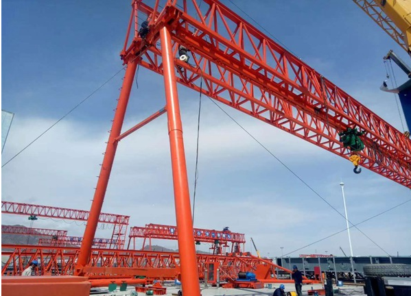 龙门吊起重机操作证持有者在什么情况下需要重新认证？