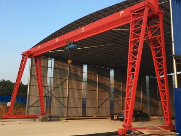 龙门吊保持视野清晰对避免盲区至关重要，你了解如何做到吗？