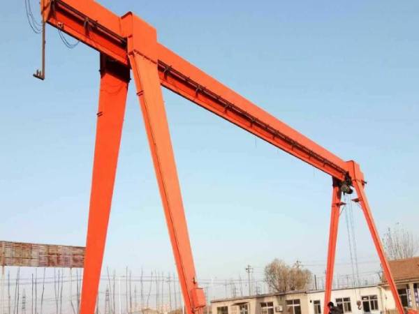 龙门吊门式起重机操作中如何确保环境保护？